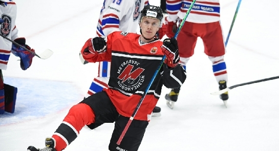 Роман Опалев — автор первого гола «Металлурга» в сезоне 2022/23