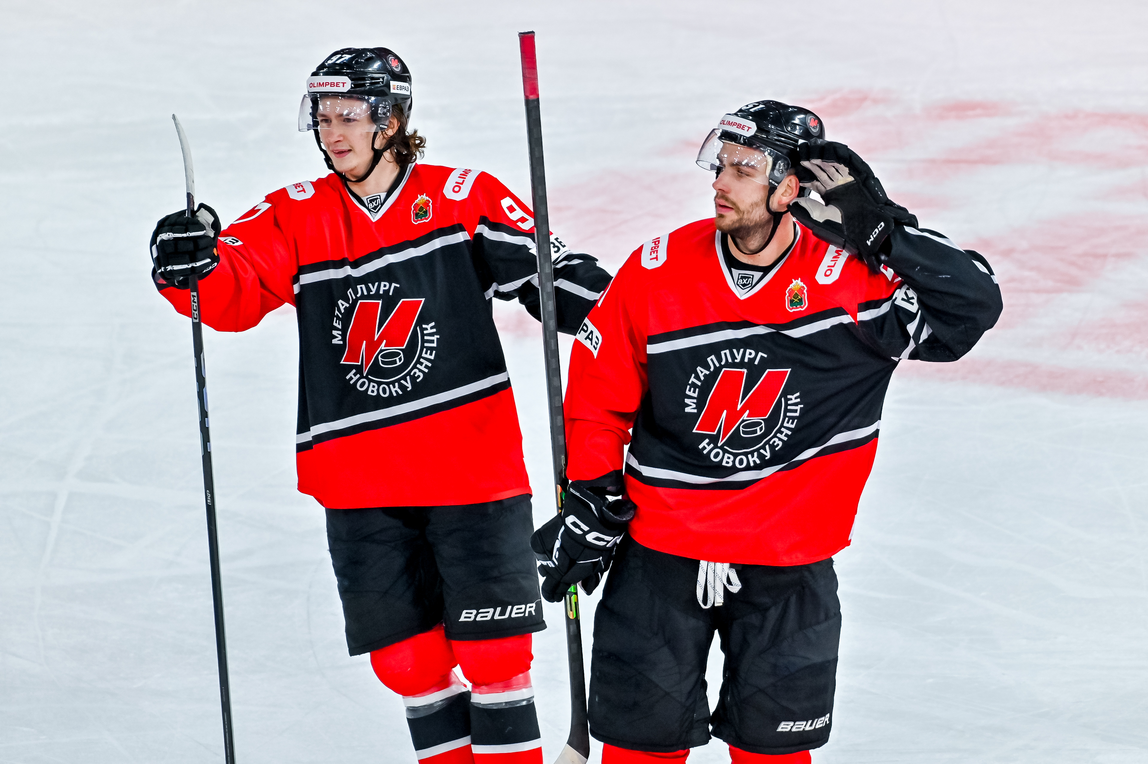 «Металлург» - «Молот» - 5:1. Защитник Максим Минеев - о победе «Металлург» - «Молот» - 5:1. Защитник Максим Минеев - о победе