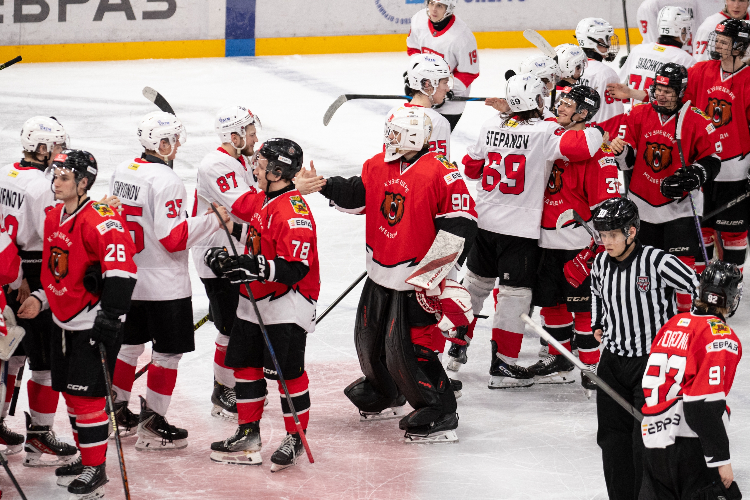 «Кузнецким Медведям» засчитано техническое поражение в матче с МХК «Молот» 15 марта