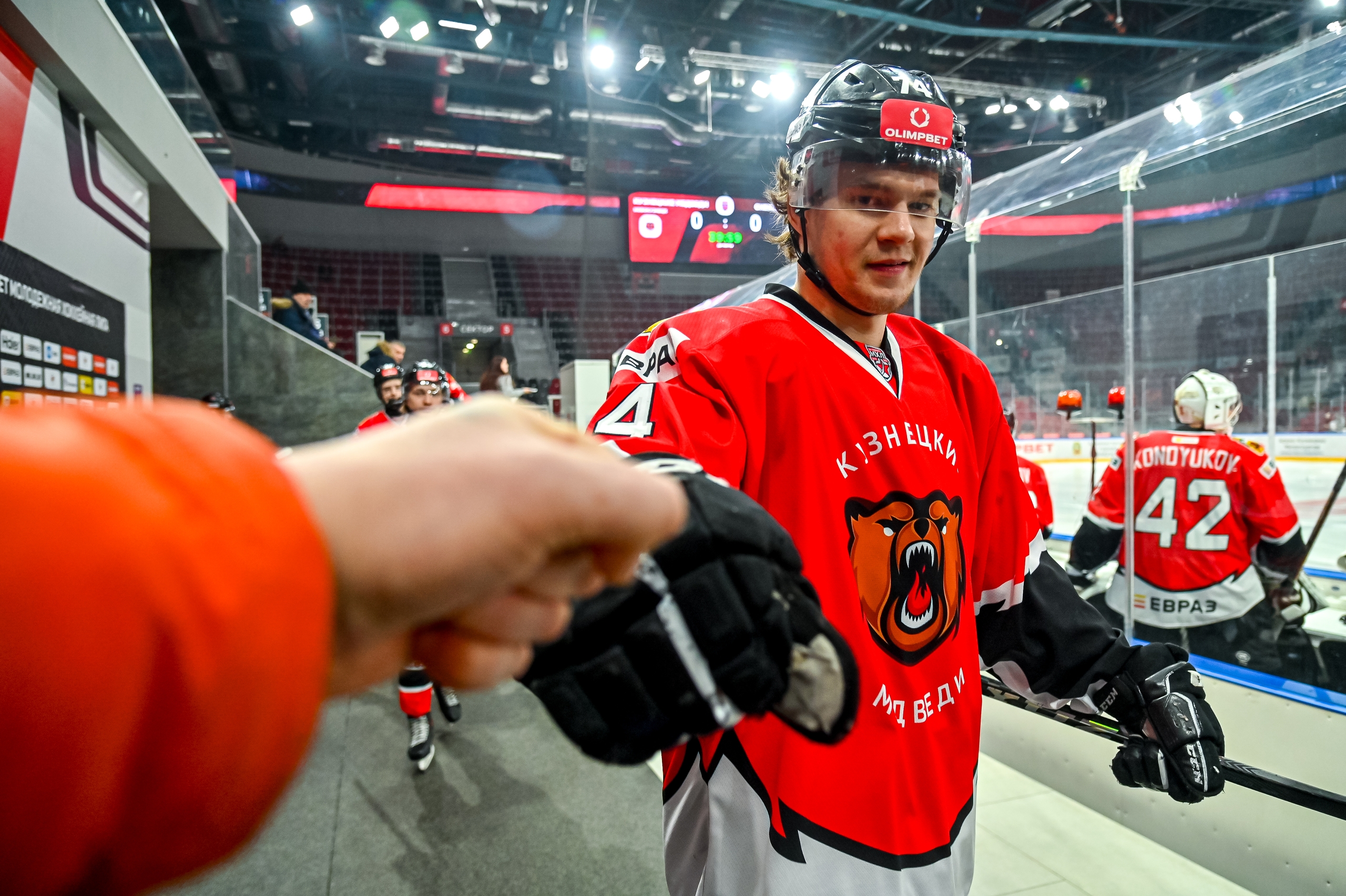 Владимир Петров провёл тренировку с микрофоном