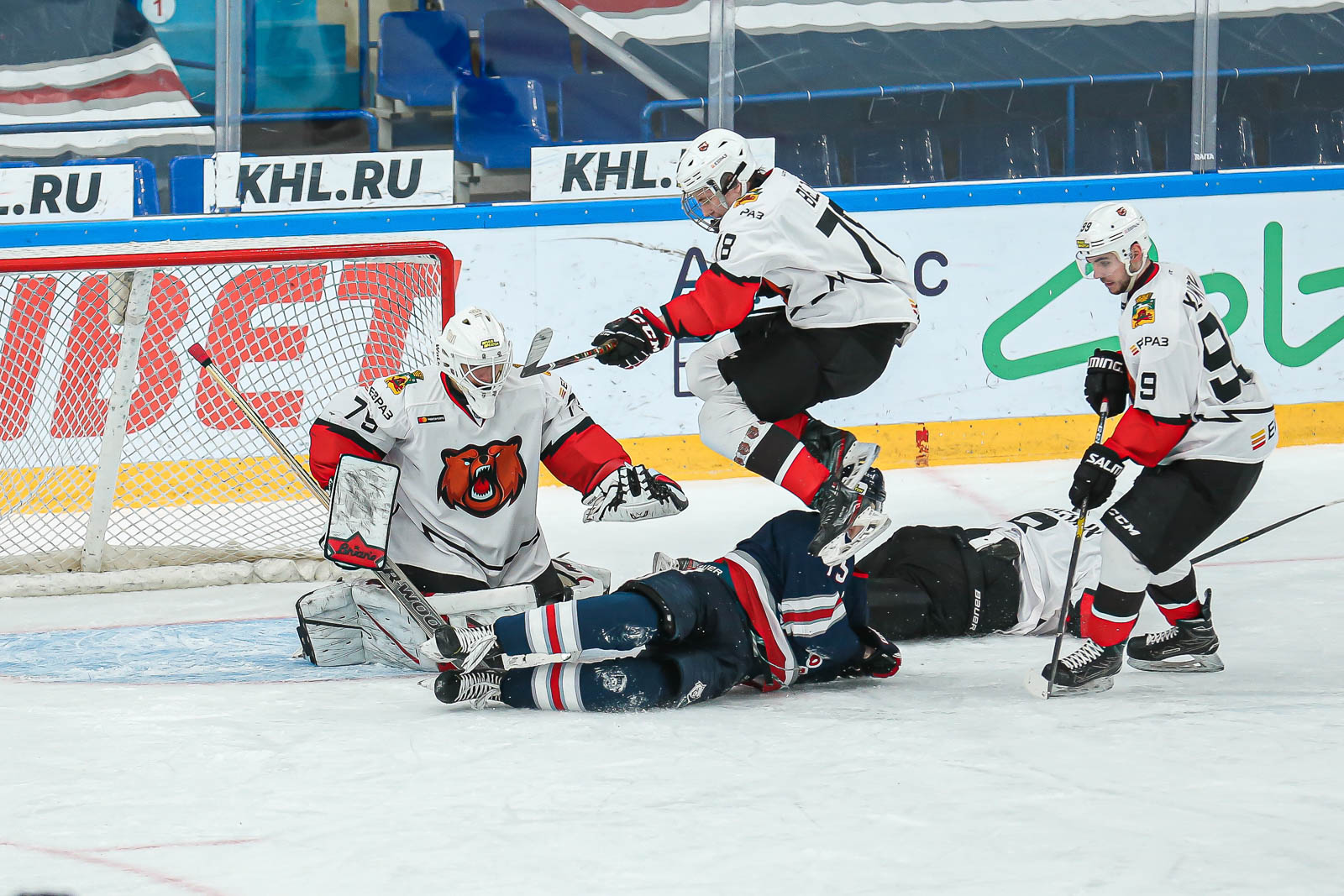 «Реактор» — «Кузнецкие Медведи» — 6:5 (Б)