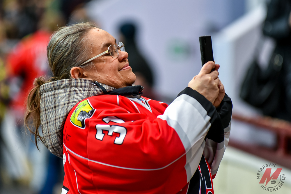 Гала-матч к 70-летию новокузнецкого хоккея