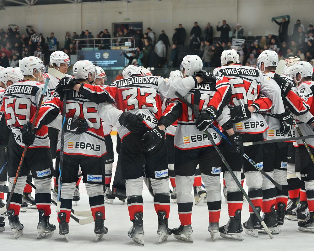 «Олимпия» - «Металлург» - 3:4 Б. Пресс-конференция. Андрей Лунев, Михаил Звягин