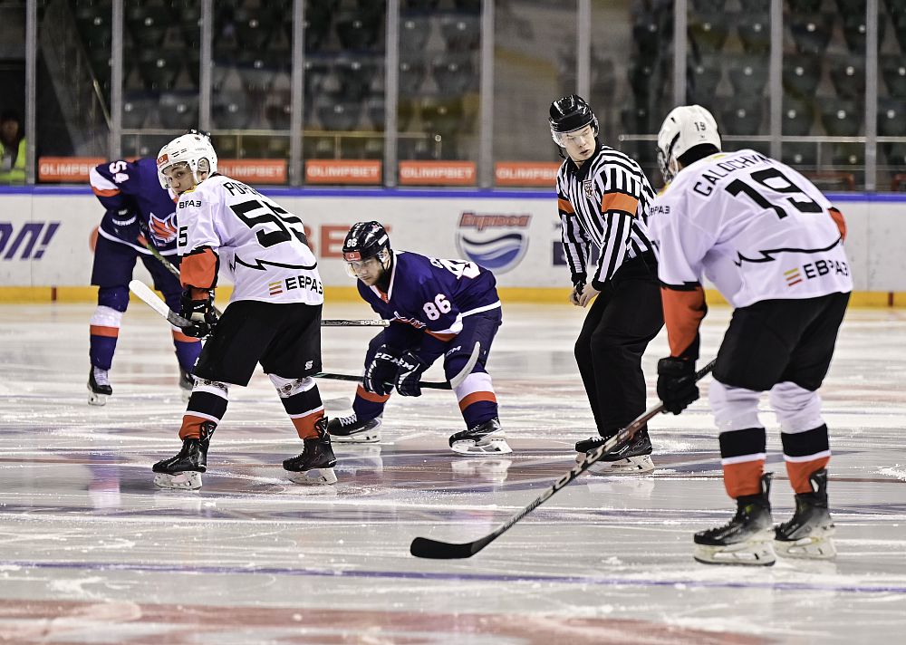 «Красноярские Рыси» - «Кузнецкие Медведи» - 3:2. Обзор матча 