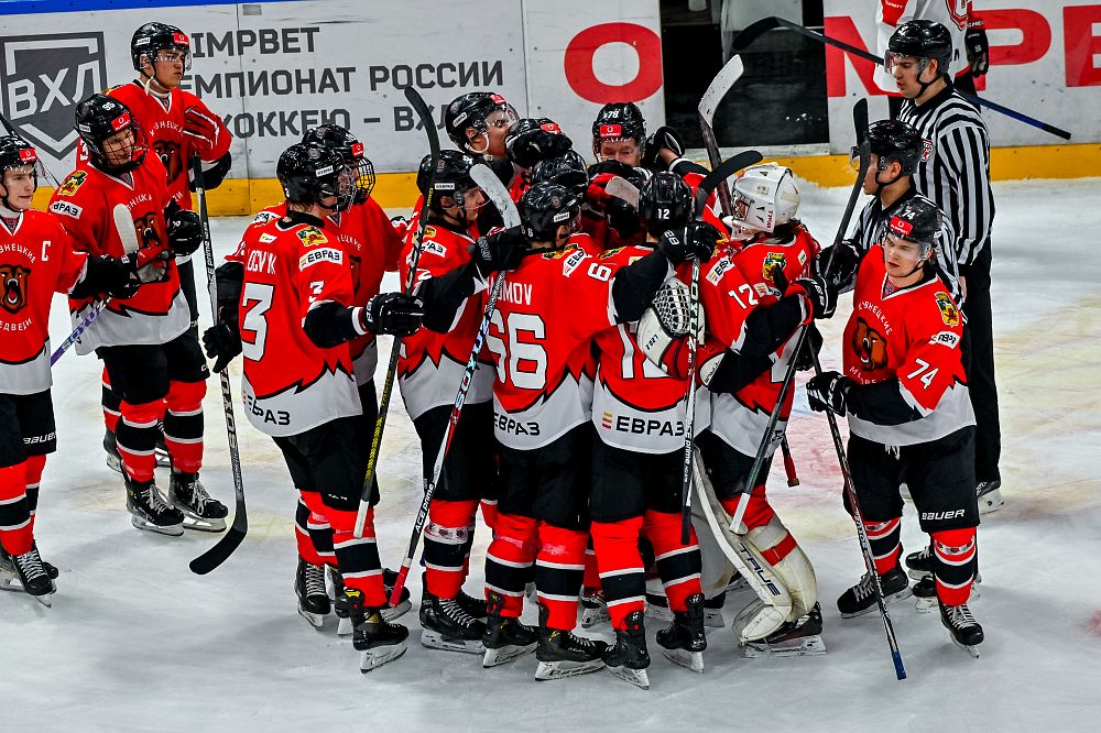 «Кузнецкие Медведи» - «Спутник» - 3:2 ОТ. Победная раздевалка 