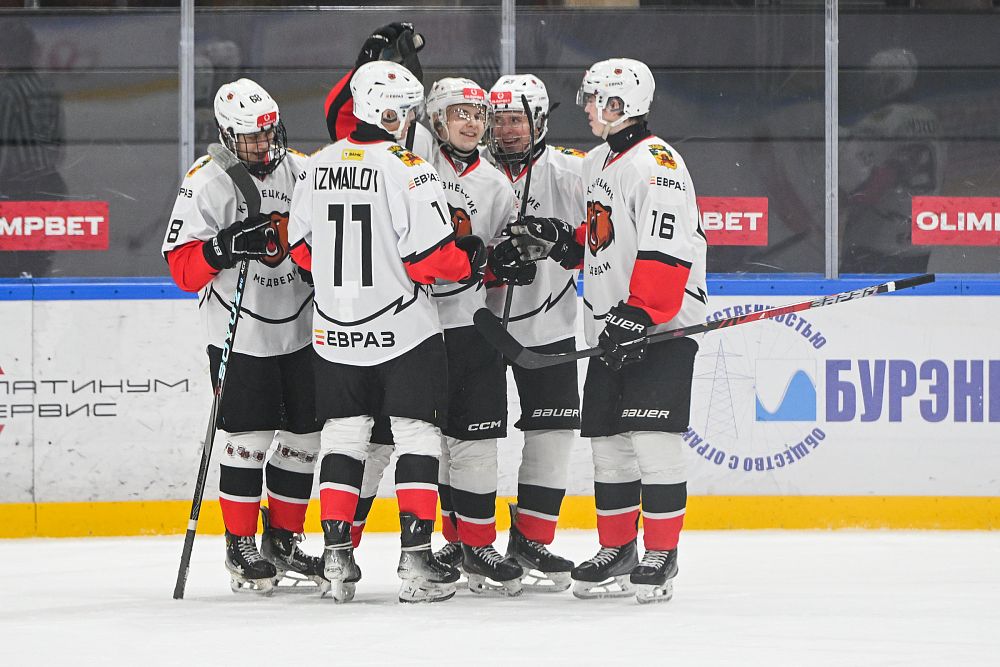 МХК «Молот» - «Кузнецкие Медведи» - 3:4. Обзор матча